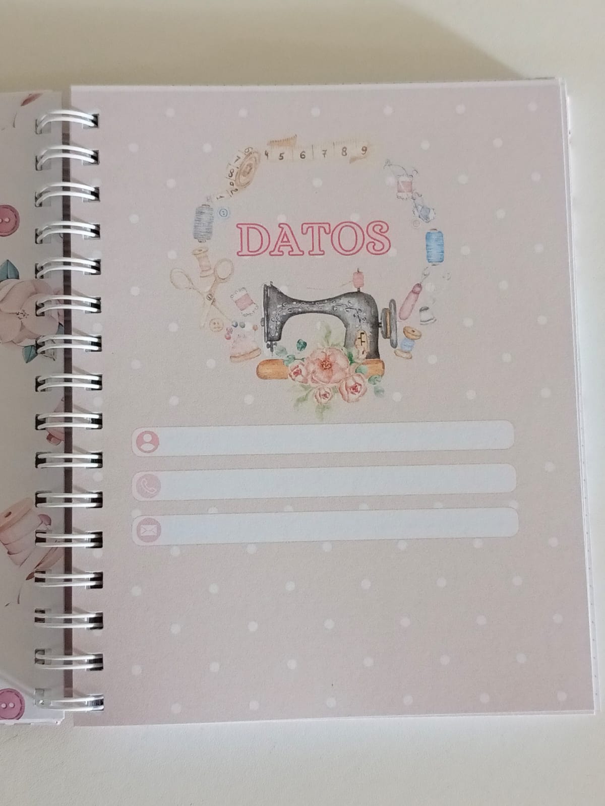 AGENDA PERSONALIZADA ROSA-COSTURA