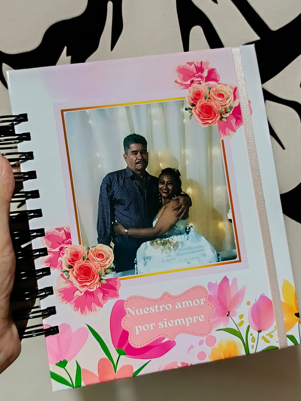 AGENDA FAMILIAR 2 – DISEÑO FLORAL Y MINIMALISTA