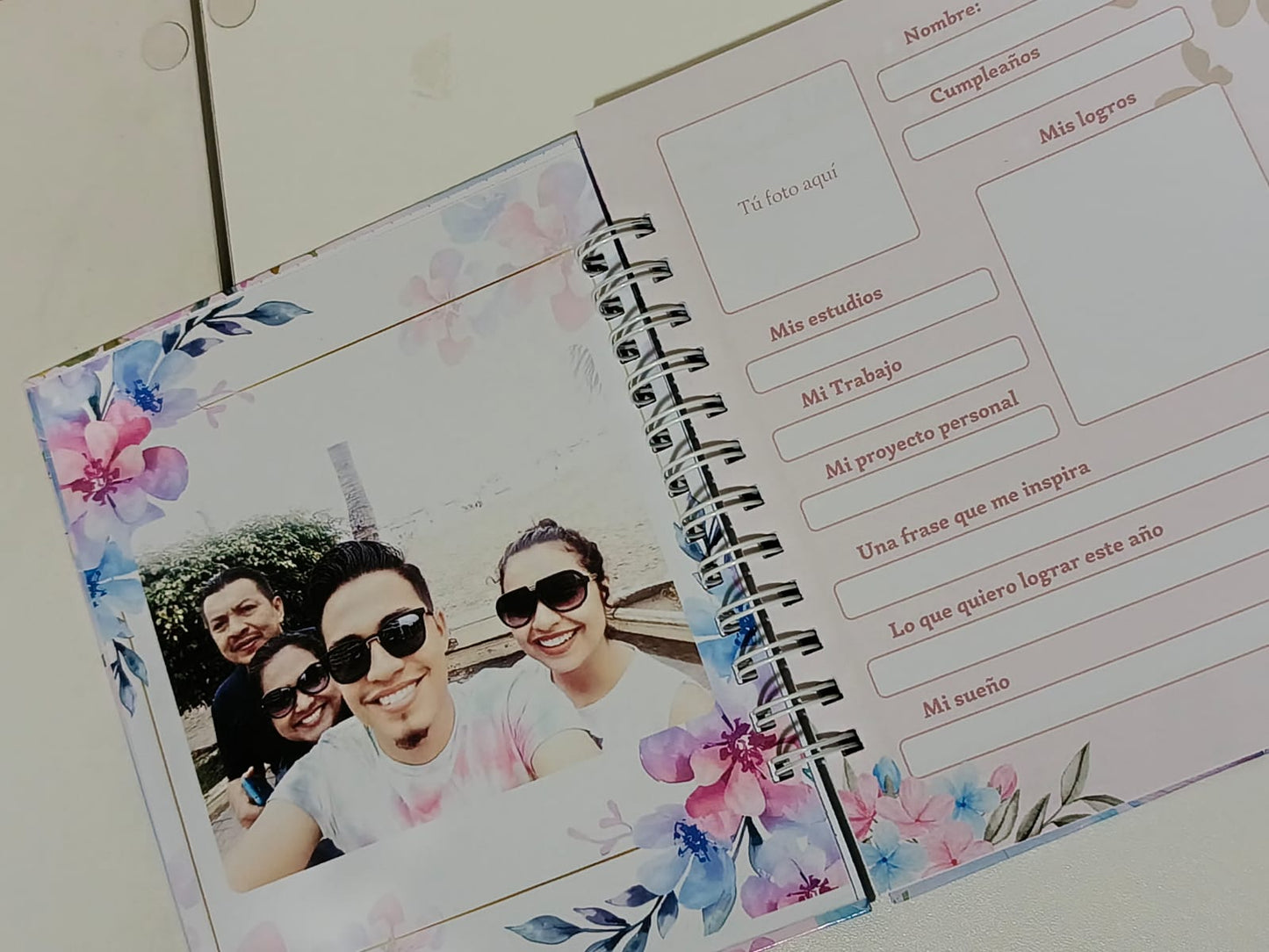 AGENDA  FAMILIAR – ESTILO MINIMALISTA FLORAL